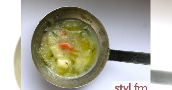 Szybka zupa ogórkowa