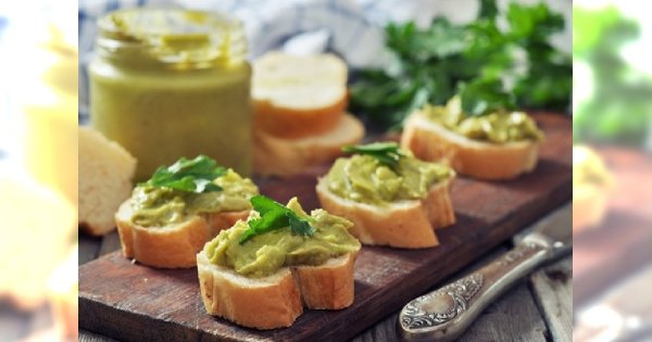 Weekendowa przekąska: crostini na trzy sposoby