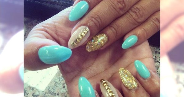 Ocieplamy jesień - proponujemy modny, słoneczny manicure na każdy dzień tygodnia!