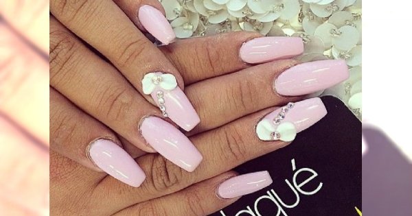 Trendy manicure na jesień - pastelowe paznokcie