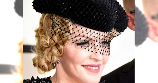 Najlepsze makijaże i fryzury z Grammy 2015