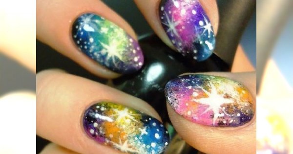 Inspiracje na imprezowy manicure - HOT 20!