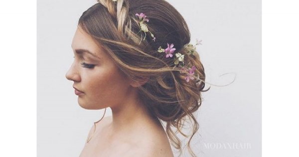 Ekstra fryzury z długich włosów dla Ciebie i Twojej przyjaciółki!