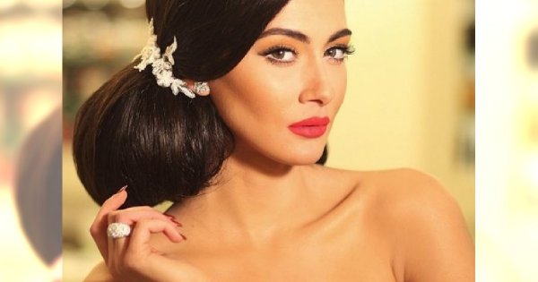 Szykowne, olśniewające upięcia ślubne na gorące dni [GALERIA]