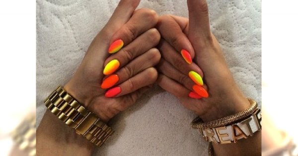 Niezwykle urocze wzorki manicure na jesień 2015 - gorące trendy dla Ciebie!