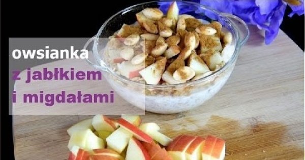Owsianka z migdałami i jabłkiem