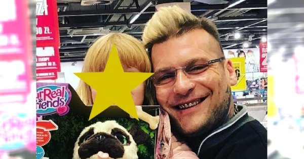 Popek z Gangu Albanii pokazał partnerkę oraz córkę! "Jak dwie krople wody"