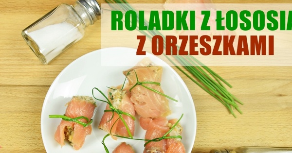 Roladki z wędzonego łososia z chlebowym nadzieniem