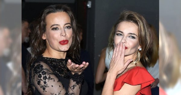 Anna Mucha ODSŁANIA POŚLADKI na premierze w teatrze. Herbuś w falbance. Która lepiej?