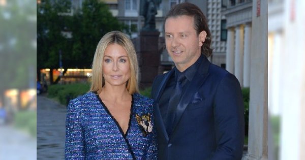 Grzeczna Małgorzata Rozenek w ultra mini na pokazie Zienia. Ale my patrzymy na Radosława. Fani: W końcu!