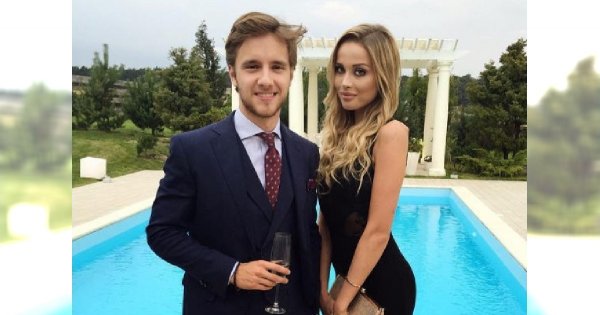Maciej Musiał z piękną blondynką na weselu! Czy to jego partnerka? Odpowiedziała!