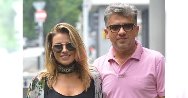 Natasza Urbańska odsłoniła brzuch! Nie każdy mógłby sobie pozwolić na taką stylizację