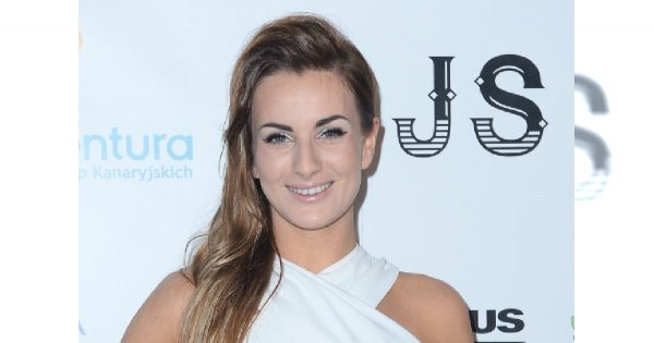 Patrycja Wieja na premierze teledysku odsłania piersi. Już nie taka lady?