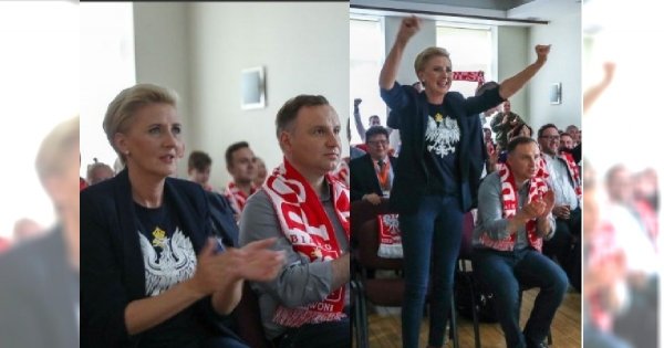 Agata Duda kibicowała Polakom w GRANATOWEJ koszulce z orłem w koronie. "To jest arcywstyd, żeby miała na sobie wariację na temat godła państwa"