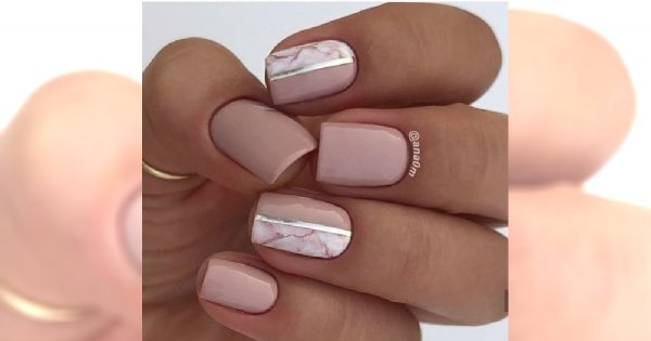 Nude, beże i pudrowe róże - delikatny manicure, na każdą okazję