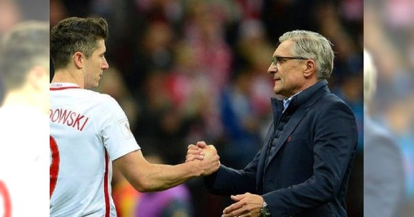 Mundial 2018: Polscy piłkarze żegnają trenera Adama Nawałkę i publikują wspólne zdjęcia. "Czasami niczym ojciec, czasami niczym przyjaciel"