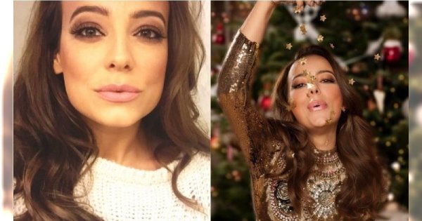 Anna Mucha topless wypina pupę na plaży. "Beznadziejne te święta. Śniegu nie ma"