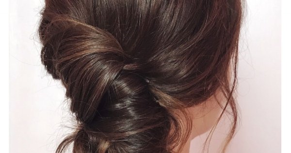 Banana bun - nowa modna fryzura podbija Instagram. Zobaczcie, jak ją zrobić!