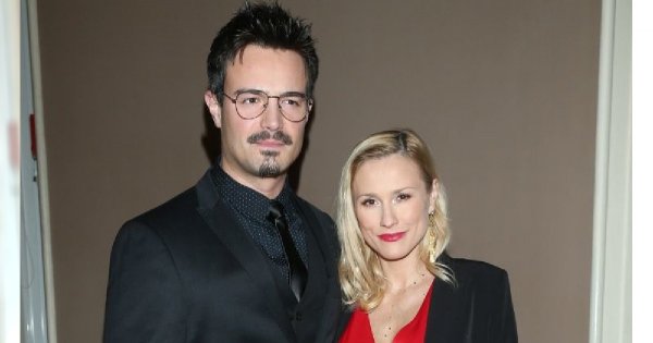Mikołaj Krawczyk i ciężarna Sylwia Juszczak na salonach! Widać brzuszek?