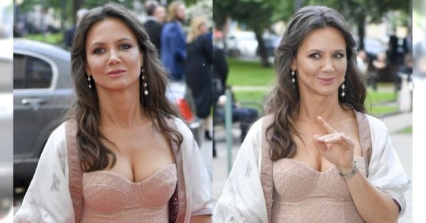 Kinga Rusin na imprezie biznesowej. Na górze jeszcze seksownie, ale na dole... OMG, co tu się wydarzyło?