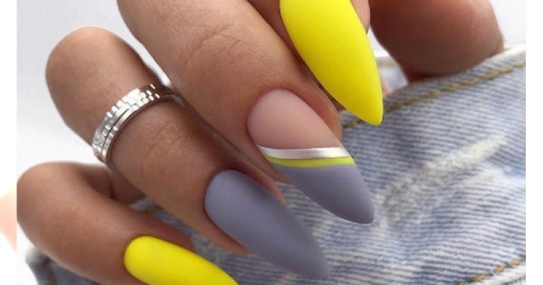 Letni hit w manicure 2019: paznokcie nude i neonowe wzorki. Trend podbija Instagram!