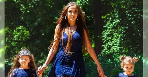 Eliza Trybała z córkami w niemal identycznych sukienkach! Zakochacie się w ich stylizacjach