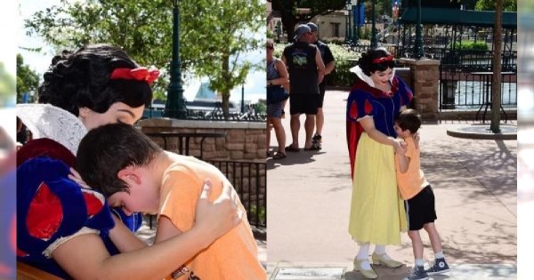W Disneylandzie Królewna Śnieżka utuliła autystycznego chłopca! WZRUSZAJĄCE zdjęcia: "Prawdziwy anioł"