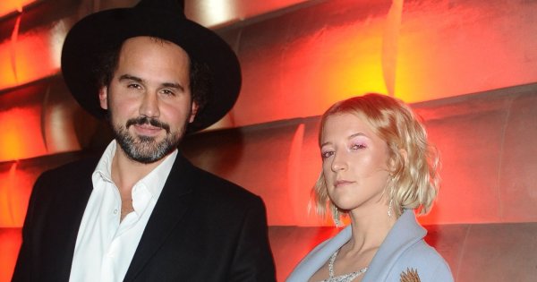Lara Gessler cały czas UKRYWAŁA TO w tej sukience! "Ktoś jeszcze mógłby pomyśleć, że to sutek..."