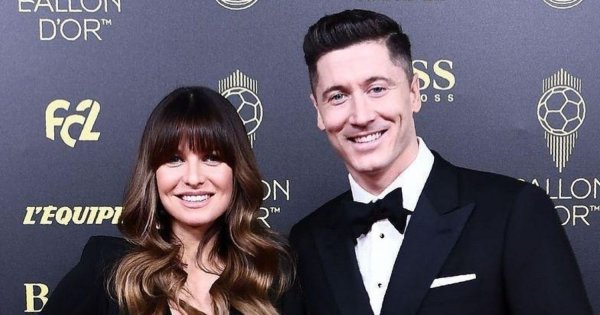 Anna Lewandowska na gali Złotej Piłki w 5 miesiącu ciąży. Rozcięcie w sukience sięgało do samego uda, ale i tak patrzymy na brzuch!