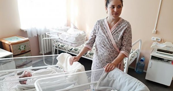 Cud: Mama rodzi bliźniaki w odstępie dwóch i pół miesiąca
