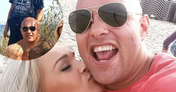 Dominik z "Gogglebox" chwali się rodzinną fotką z plaży. Pozuje z żoną i trójką uroczych chłopców
