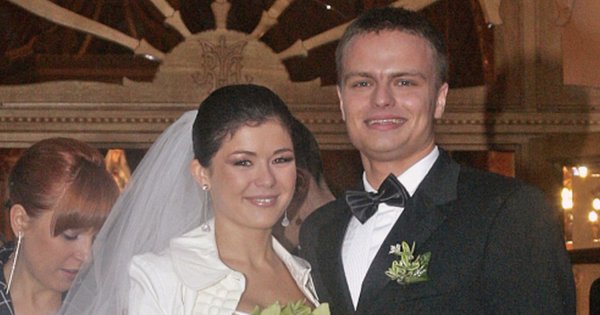 Kasia Cichopek obchodzi 12 rocznicę ślubu! Pamiętacie, jaką miała suknię ślubną?