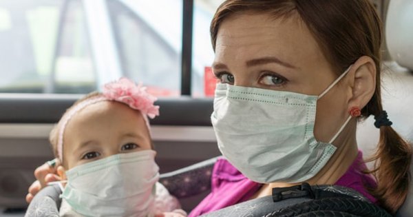 "Moja bogatsza siostra uważa, że nie wychowam dobrze sama dziecka z jednej pensji"
