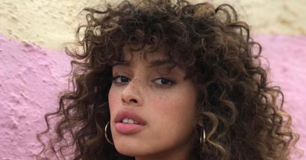 Curly bangs - sexy grzywka!