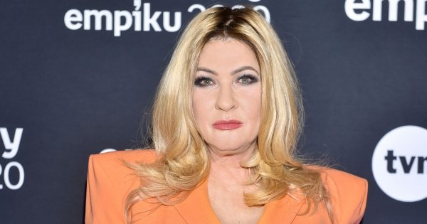 Pomarańczowa Beata Kozidrak na Gali Empiku! Ale jej spodnie to sztos!