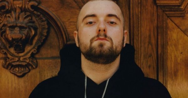 Bedoes - Instagram, miejsce i data urodzenia, wytwórnia. Sprawdź!