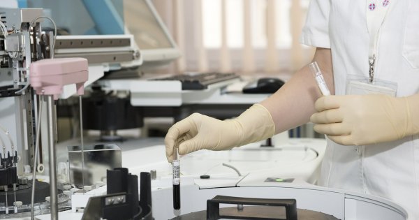 Aborcja w Polsce miesiąc po wyroku TK: Aborcji jest więcej, badań genetycznych mniej