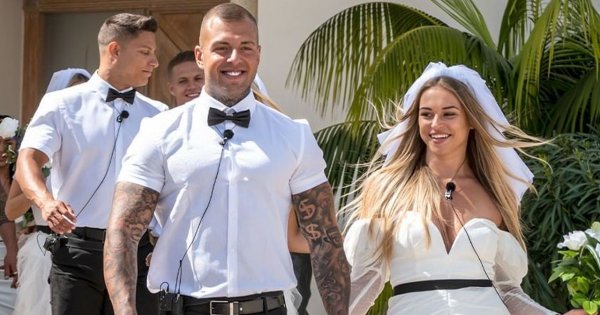Love Island: Uczestnicy wzięli śluby?! Która miała najładniejszą suknię ślubną?