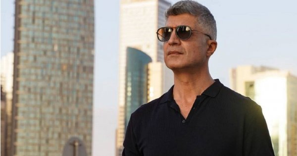Özcan Deniz - jak wyglądał za młodu? Niezłe ciacho!