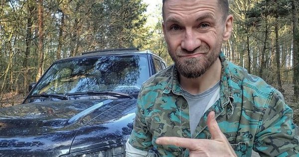 Przemysław Kossakowski zrobił sobie botoks całej twarzy i powiększył usta. SZOK!