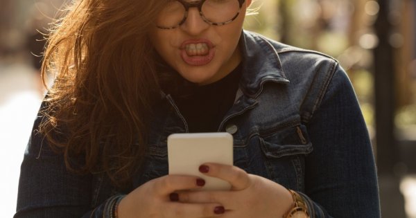 Ciężarna kobieta nie chce wychowywać 4-letniej córki narzeczonego. Prosi w sieci o pomoc