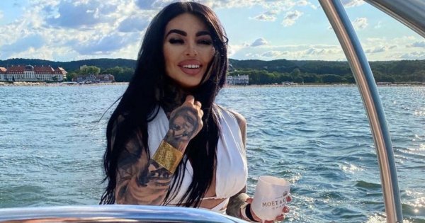 "Królowe życia" - Anna Renusz i jej pole dance! "Masz predyspozycje"!
