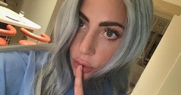 Lady Gaga pokazała się bez makijażu. Jak wygląda gwiazda naturalnie?