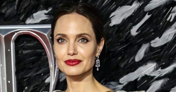 Angelina Jolie - kariera, partnerzy, dzieci - wszystko o znanej aktorce!