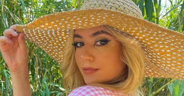 Julia Kostera w czerwonym bikini! "Jezu co za figura"!