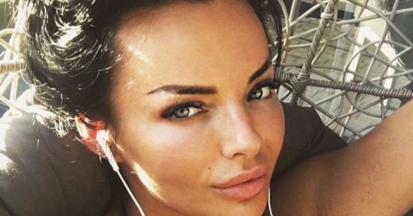 Kamila "Kamiszka" Wybrańczyk blondynką! Pokazała stare zdjęcie! Jest nie do poznania!