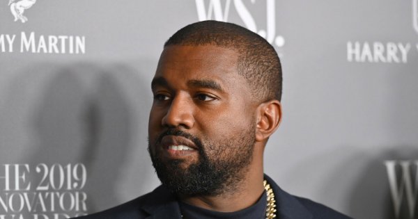 Premiera długo wyczekiwanego albumu Kanye Westa. Podczas transmisji raper padł na kolana i zaczął płakać