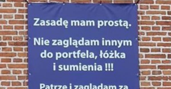 Ksiądz z Gdańska powiesił na kościele ogromny baner, który poróżnił wiernych. Zgadzacie się z nim?