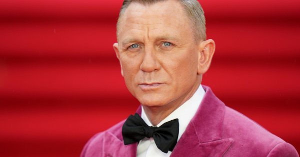 Daniel Craig zaskoczył stylizacją na premierze filmu o Jamesie Bondzie. Najlepiej ubrany wśród aktorów?