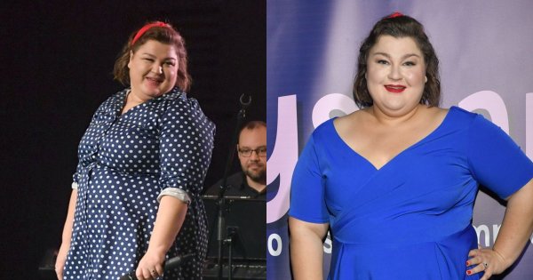 Dominika Gwit w dwóch sukienkach na premierze stand-upu. Granatowa mini w kropki w stylu pin-up girl odsłoniła nogi. W której lepiej?
